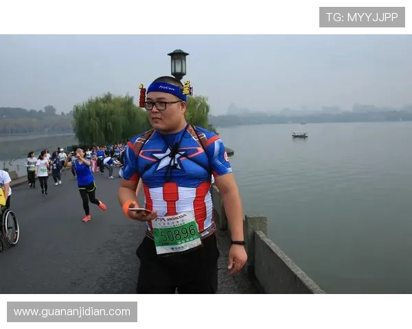 杭州马拉松大满贯赛事中街舞队精彩表现与状态分析 杭州马拉松大满贯赛事中街舞队精彩表现与状态分析