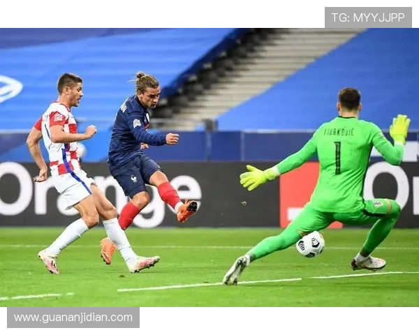 格列兹曼的传奇之路：从天才少年到世界足球巨星的蜕变与荣耀